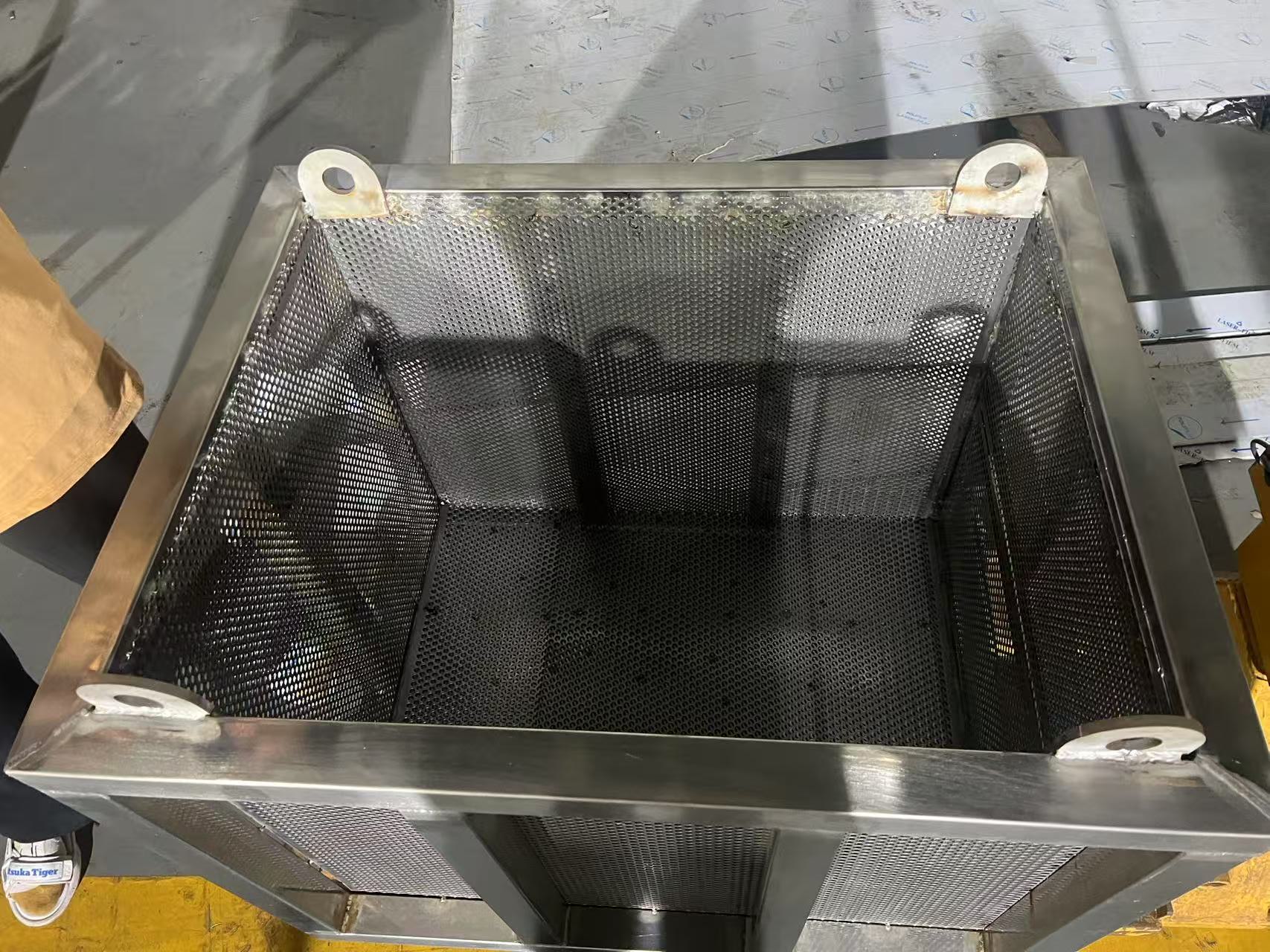 金属液氮冷装配深冷箱_工件冷处理