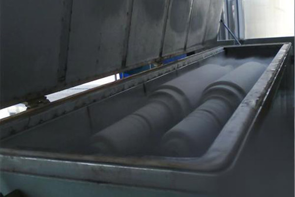 轧辊液氮深冷箱_深冷炉