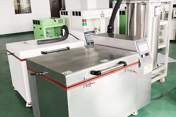 轴承液氮冷装配箱